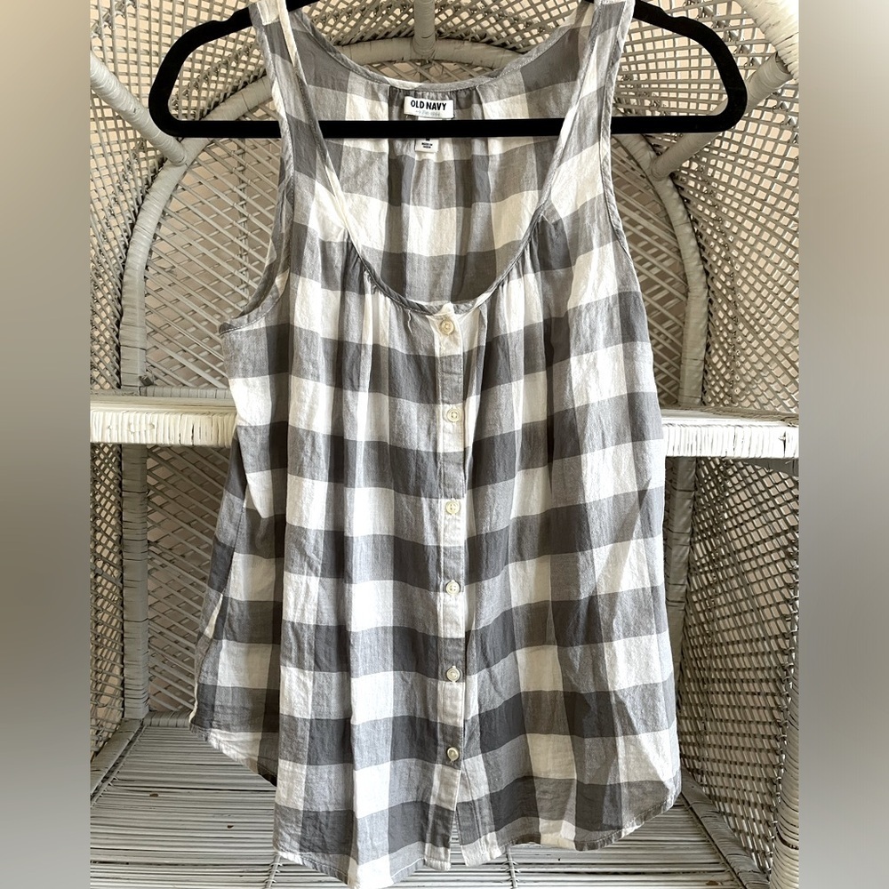 NWOT - Old Navy Medium Buffalo Plaid Grey & White Button Down Cotton Swing Tank